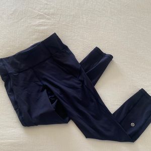 EUC Navy Lululemons